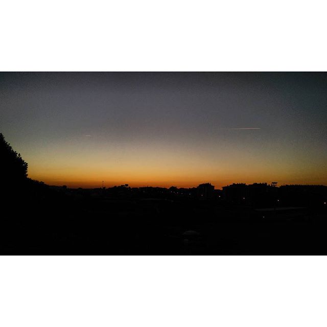  A veces veo cielos de colores.#cielo #colores #santander #atardecer #sunset #landscape #paisaje #skyline