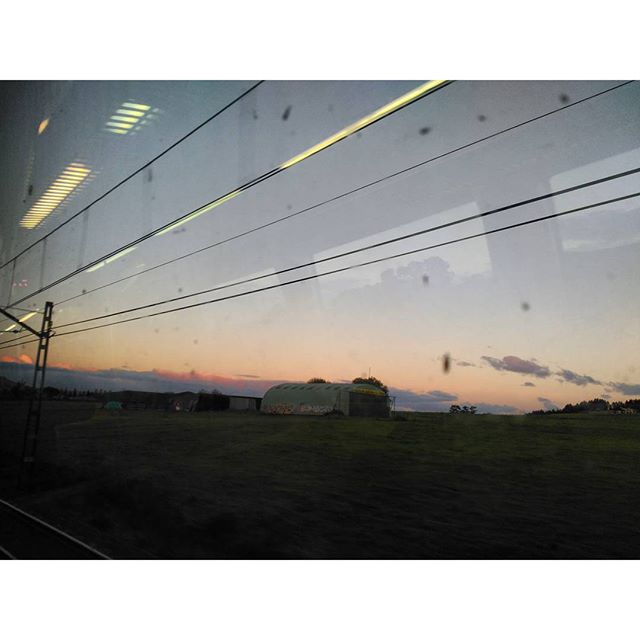  Amaneceres rodantes#amanecer #landscape #paisaje #tren #sunrise