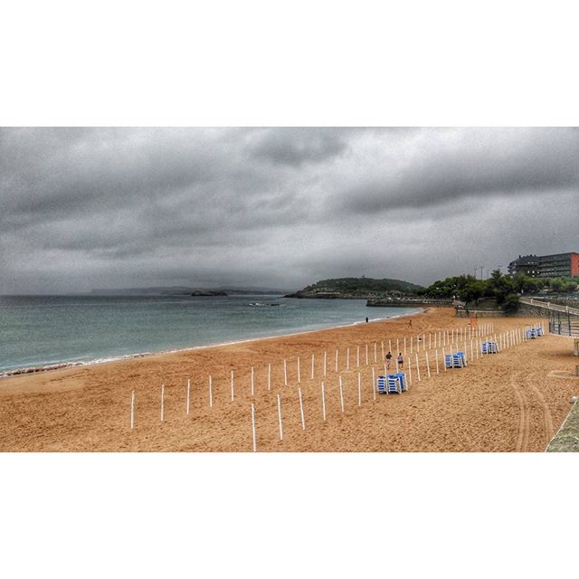  El Sardinero lloviendo