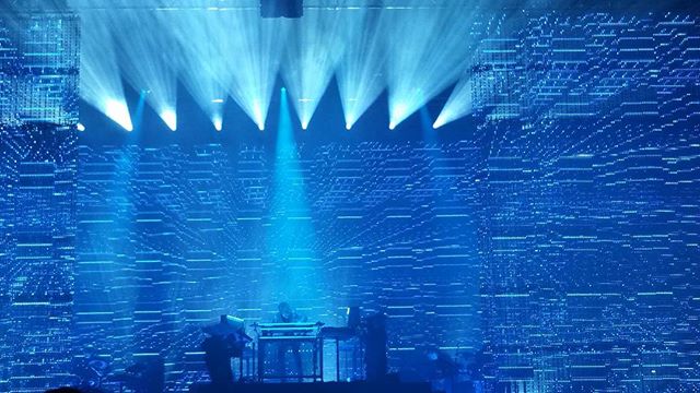  No hay palabras  para describir  el concierto  de @jeanmicheljarre