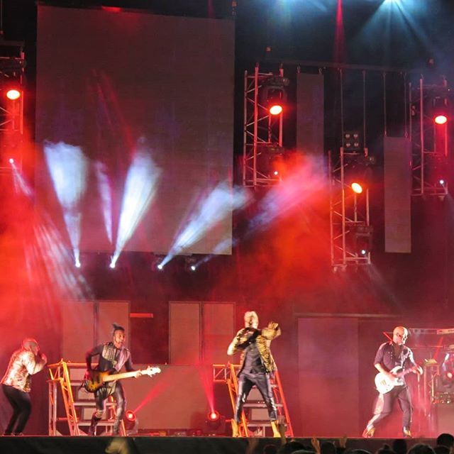 Las fiestas con orquestas molan más